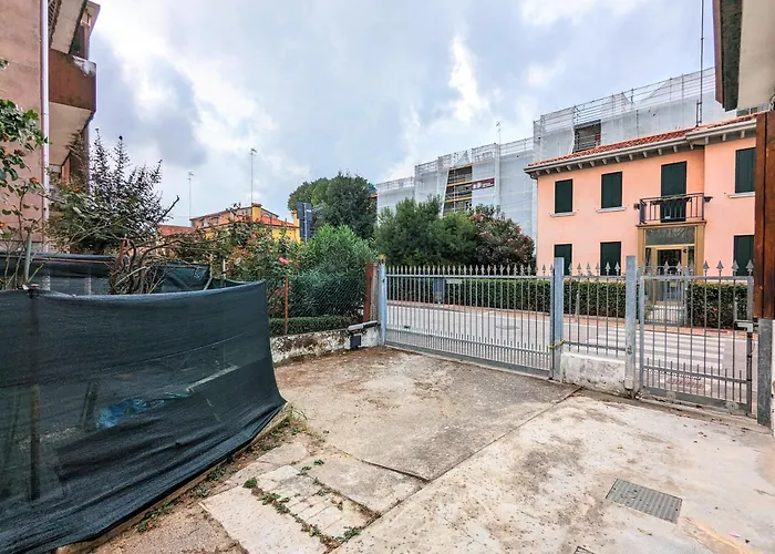 Casa Singola Con Spazio Auto E Giardino Appartamento Mestre