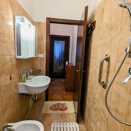 Casa Singola Con Spazio Auto E Giardino Apartamento